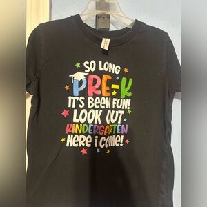 Kindergarten tshirt 5T(used)
